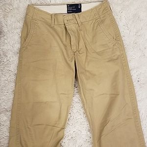 American Eagle khaki pants 29x32